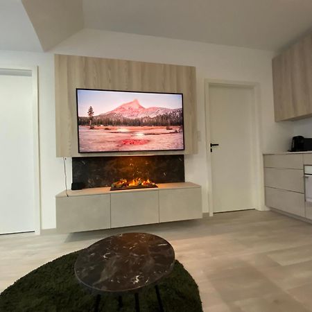 Апартаменты Loft Врхлаби Экстерьер фото